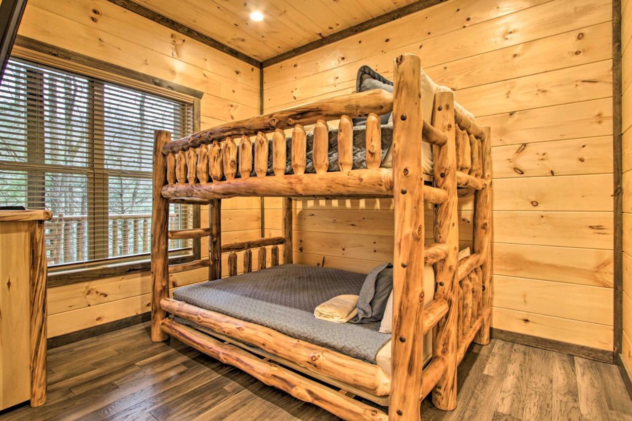 Luxe Cabin With Home Theater Less Than 2 Miles To Gatlinburg Exterior foto